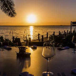 Harry's Cancun Prime Steakhouse & Raw Bar