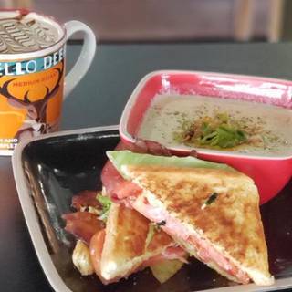 Cali's Coffee and Creamery