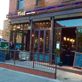 Tio's Bistro