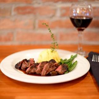 Mackie's Bar and Grill