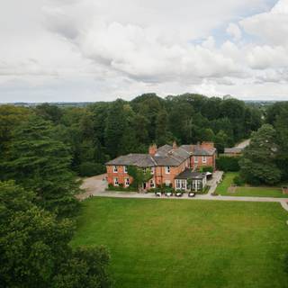 Bartle Hall Hotel