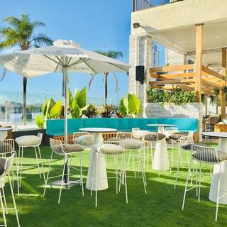 Driftwood Social - Vibe Hotel Gold Coast