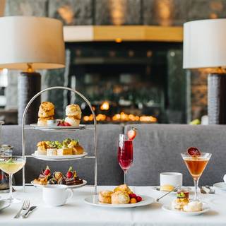 Afternoon Tea at Globe – Fairmont YVR