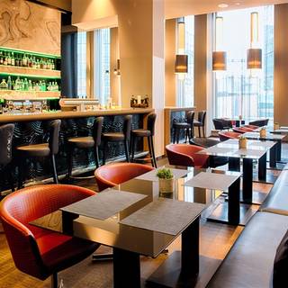 N° 5 Restaurant Bar