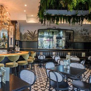 Belle Epoque - Emporium Hotel South Bank