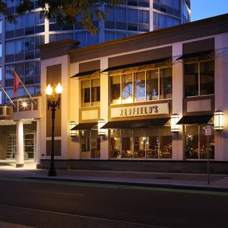 Redfield's Restaurant - Crowne Plaza Syracuse
