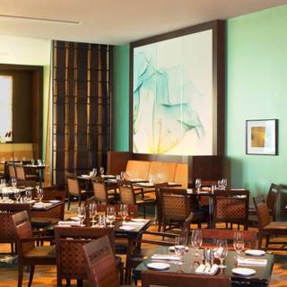 Restaurant Pick: Top Rated ($) near The Lawn on D
