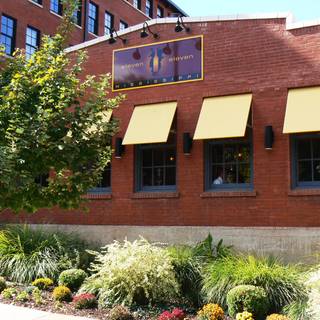 Restaurant Pick: Top Rated ($) near The Ready Room St. Louis