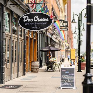 Restaurant Pick: Top Rated ($$) near Freedom Hall