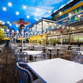 Restaurant Pick: Top Rated ($) near St. James Community Square
