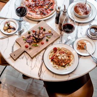 Restaurant Pick: Nearby ($) near Koerner Hall