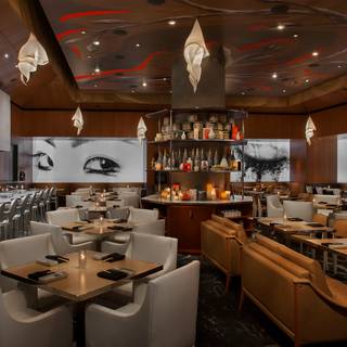 Restaurant Pick: Top Rated ($$) near Hollywood Bowl