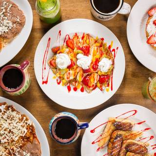 Ein Foto von La Catedral Cafe & Restaurant - North Lawndale