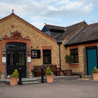 Restaurant Pick: Top Rated (&pound;&pound;&pound;) near Lee Valley Showground