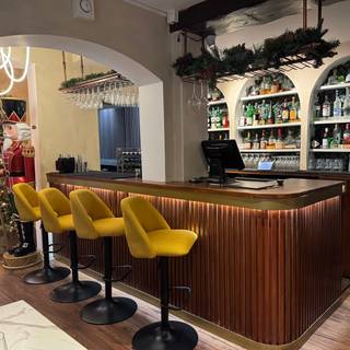 Restaurant Pick: Top Rated (&pound;) near Uttoxeter Racecourse