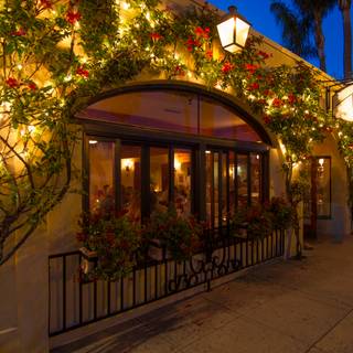 Restaurant Pick: Top Rated ($$) near EOS Lounge