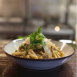 Restaurant Pick: Nearby ($) near Stage 48