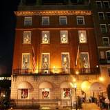 Cover image for Hampshire House