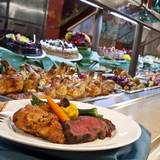 Cover image for Caf Matisse at Rosen Plaza