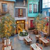 Cover image for Bistro Perrier at Walnut Hill College