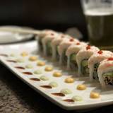 Cover image for Oishii Sushi