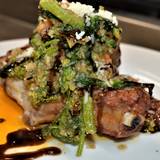 Cover image for Iconic