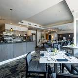 Cover image for Matthew's Restaurant