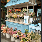 CELEBRATE MOM WITH BLOOMS, BUBBLES & BEATS Foto