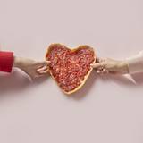 Give Mom Your (Deep Dish) Heart This Mother’s Day foto