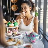 Sparkling High Tea in the Sky at AURA Foto