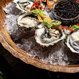 Pop & Pearl: A Summer Oyster Experience Foto