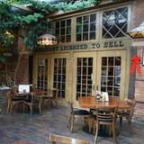 Cover image for Kelleher's Irish Pub & Eatery