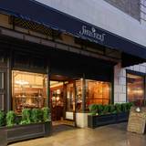 Cover image for Shuckers