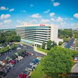 Cover image for Hilton Greenville