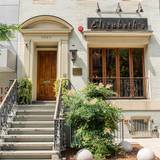 Cover image for Elizabeth's