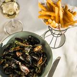 Three course bistro classic meal $49 Foto