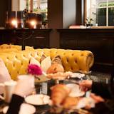 Cover image for Mirror Room