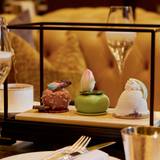 Cover image for Afternoon Tea at Mirror Room (Rosewood London)
