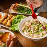 Cover image for Pho Wimbledon