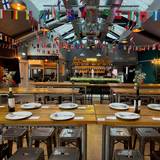 Cover image for Makhanza