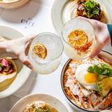 Cover image for The Caf & Lobby Bar at Alma