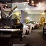 Cover image for Charlie Chan