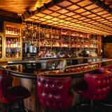 Cover image for Moe's