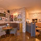 Cover image for Alice Houndsditch