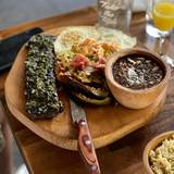 Cover image for Los Dos Hermanos