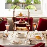 Cover image for The Drawing Room at Brown's Hotel