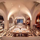 Cover image for Daphne