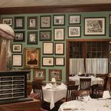 Cover image for Vince Lombardi's Steakhouse