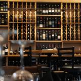 Cover image for Yiannis Wine and Food