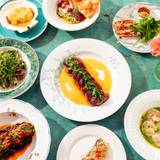 Cover image for The Hummingbird Ceviche House
